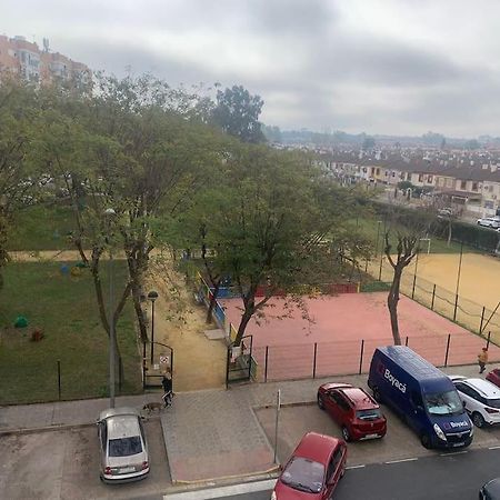 Ferienwohnung Vistas Desde Montequinto Dos Hermanas Exterior foto