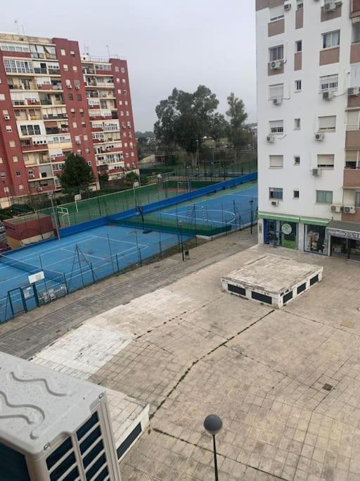 Ferienwohnung Vistas Desde Montequinto Dos Hermanas Exterior foto